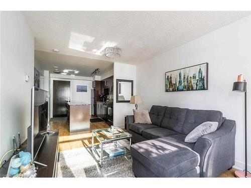 1109-20 Blue Jays Way, Toronto, ON - Indoor Photo Showing Living Room