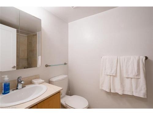 1509-20 Blue Jays Way, Toronto, ON - Indoor Photo Showing Bathroom