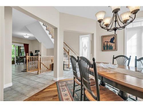 24-254 Summerfield Drive, Guelph, ON - Indoor Photo Showing Dining Room