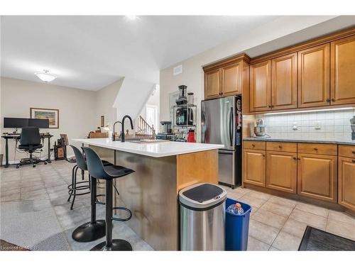 24-254 Summerfield Drive, Guelph, ON - Indoor Photo Showing Kitchen