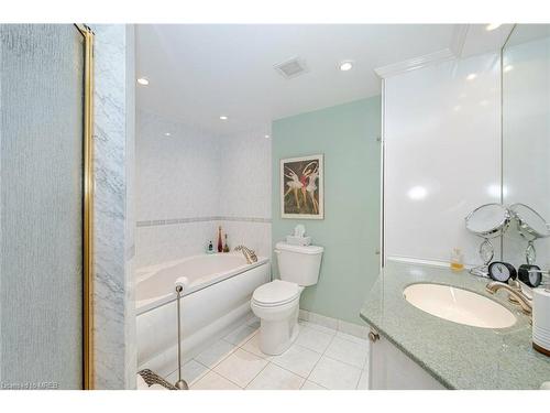 1605-55 Kingsbridge Garden Circle, Mississauga, ON - Indoor Photo Showing Bathroom
