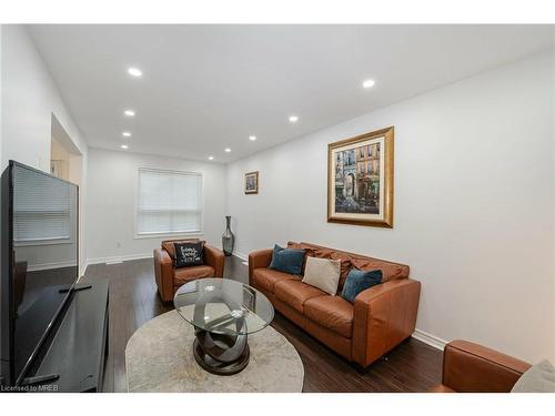 11 Vennio Lane, Hamilton, ON - Indoor Photo Showing Living Room