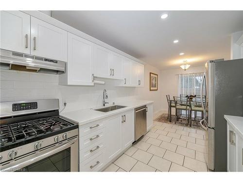 11 Vennio Lane, Hamilton, ON - Indoor Photo Showing Kitchen