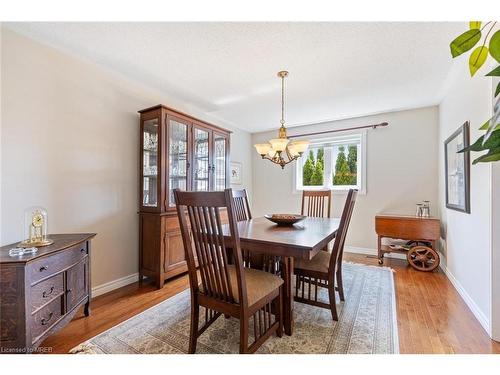 3394 Trelawny Circle, Mississauga, ON - Indoor Photo Showing Dining Room