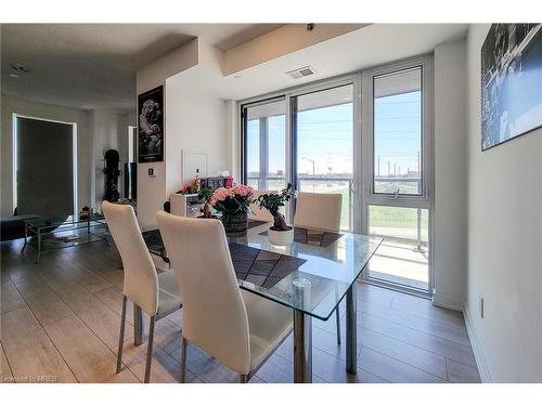 B211-3200 Dakota Common, Halton, ON - Indoor Photo Showing Dining Room