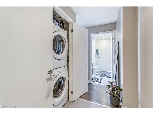 1413-1 Market Street, Toronto, ON - Indoor Photo Showing Laundry Room