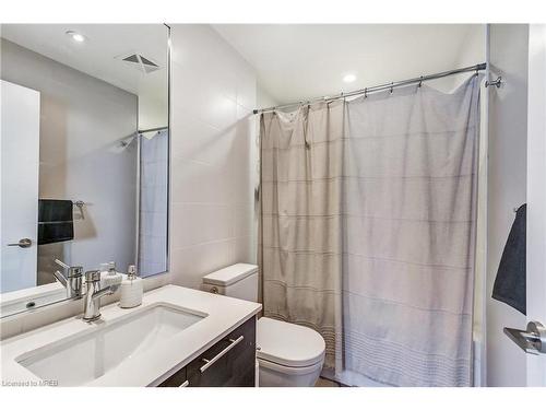 1413-1 Market Street, Toronto, ON - Indoor Photo Showing Bathroom