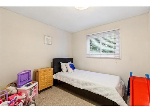 22-22 Ashton Crescent, Brampton, ON - Indoor Photo Showing Bedroom