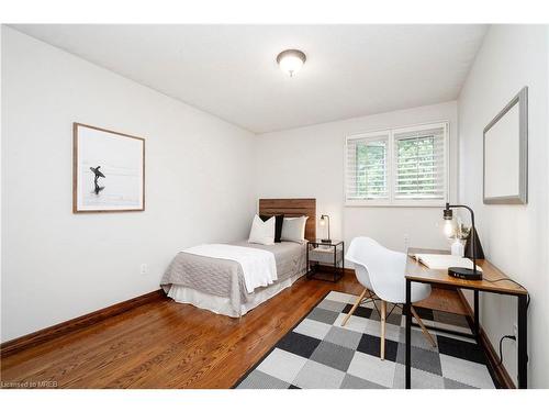 5889 River Grove Avenue, Mississauga, ON - Indoor Photo Showing Bedroom