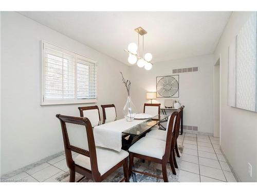 5889 River Grove Avenue, Mississauga, ON - Indoor Photo Showing Dining Room