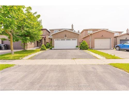 4007 Chicory Court, Mississauga, ON - Outdoor With Facade