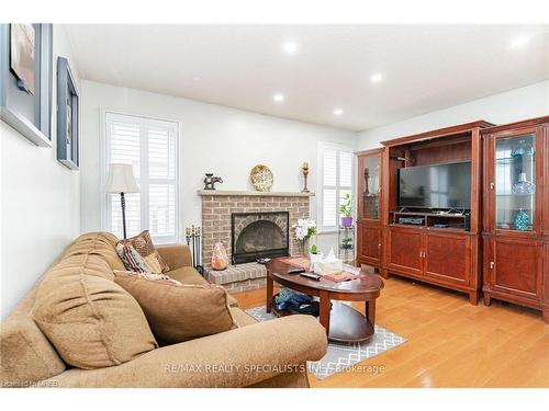 4007 Chicory Court, Mississauga, ON - Indoor Photo Showing Living Room With Fireplace