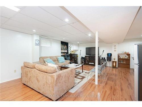4007 Chicory Court, Mississauga, ON - Indoor Photo Showing Other Room