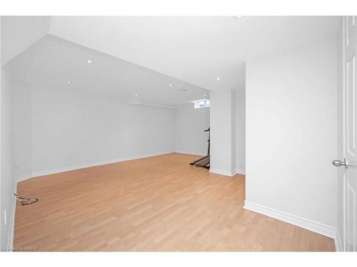 3120 Wrigglesworth Crescent, Mississauga, ON - Indoor Photo Showing Other Room