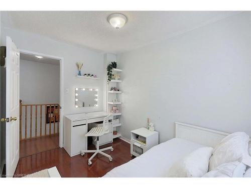 41-6060 Snowy Owl Crescent, Mississauga, ON - Indoor Photo Showing Bedroom