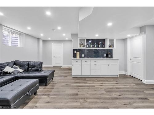 937 Lennon Way, London, ON - Indoor Photo Showing Bedroom