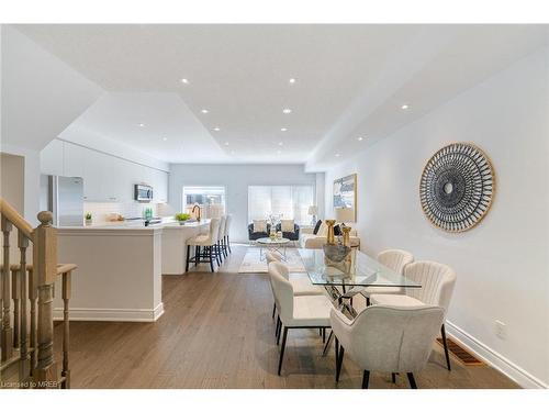 417 Athabasca Common, Oakville, ON - Indoor Photo Showing Dining Room