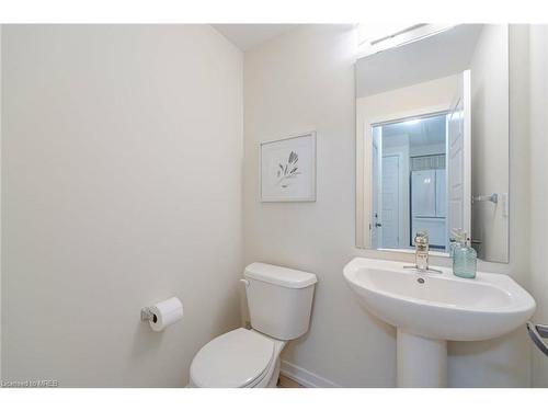 69 Bedrock Drive Drive, Stoney Creek, ON - Indoor Photo Showing Bathroom