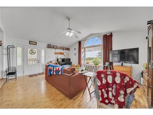 475461 County Road 11 Road, Amaranth, ON - Indoor Photo Showing Other Room