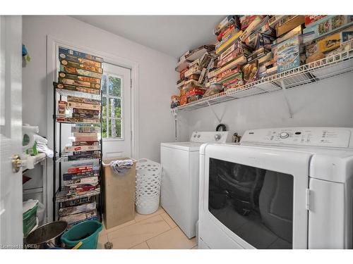 475461 County Road 11 Road, Amaranth, ON - Indoor Photo Showing Laundry Room