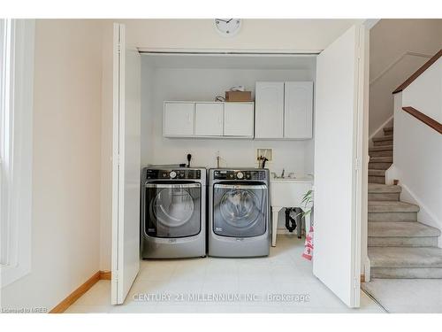 82 Ashton Crescent, Brampton, ON - Indoor Photo Showing Laundry Room