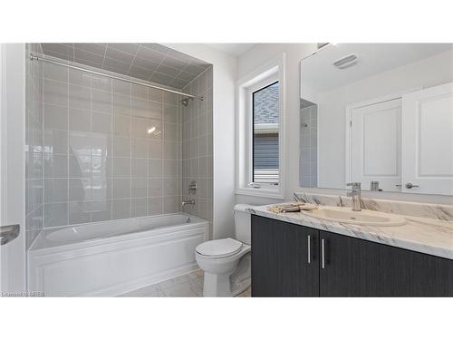 19 Mears Road Road, Paris, ON - Indoor Photo Showing Bathroom