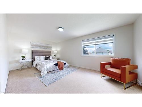 705 Mortimer Drive, Cambridge, ON - Indoor Photo Showing Bedroom