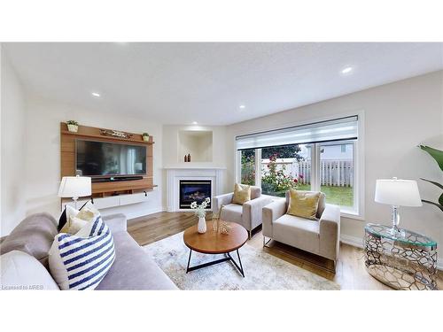 705 Mortimer Drive, Cambridge, ON - Indoor Photo Showing Living Room With Fireplace