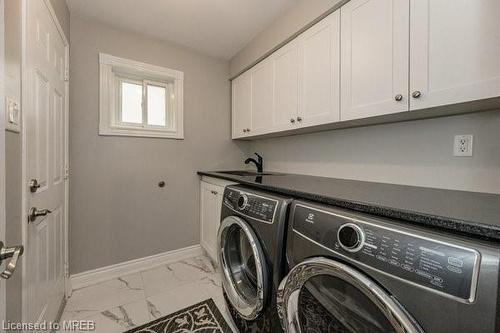 12 Hayloft Court, Brampton, ON - Indoor Photo Showing Laundry Room