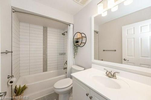 12 Hayloft Court, Brampton, ON - Indoor Photo Showing Bathroom