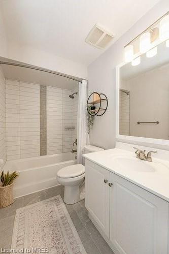 12 Hayloft Court, Brampton, ON - Indoor Photo Showing Bathroom