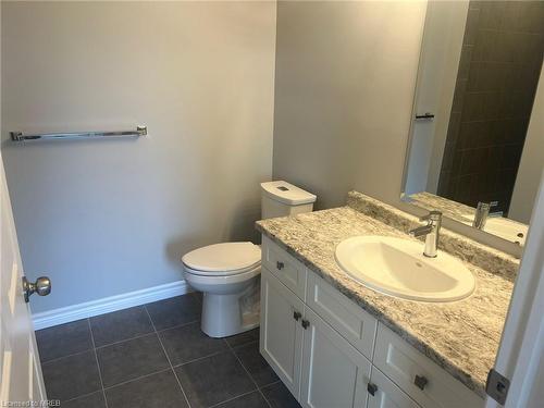 122 Oat Lane, Kitchener, ON - Indoor Photo Showing Bathroom