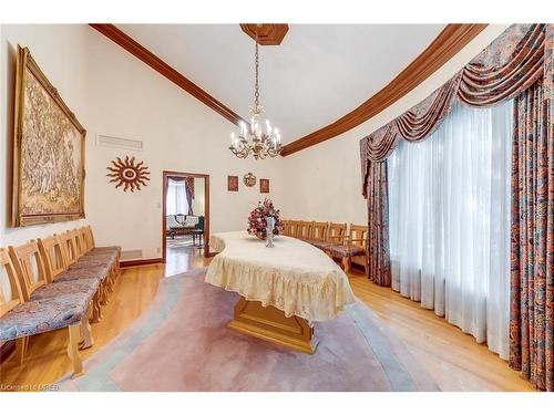 1 Farmer'S Lane, Bolton, ON - Indoor Photo Showing Bedroom