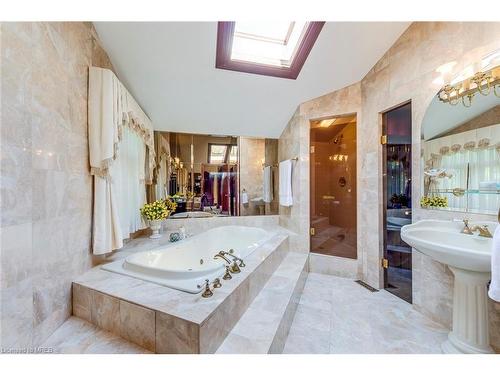 1 Farmer'S Lane, Bolton, ON - Indoor Photo Showing Bathroom