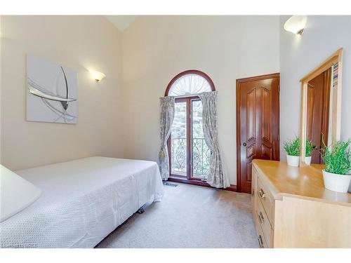 1 Farmer'S Lane, Bolton, ON - Indoor Photo Showing Bedroom