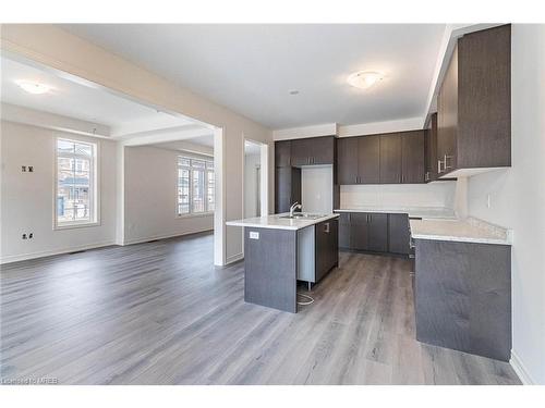 68 Gledhill Crescent, Cambridge, ON - Indoor Photo Showing Kitchen