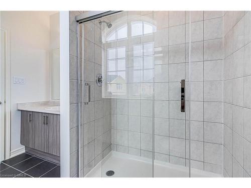 68 Gledhill Crescent, Cambridge, ON - Indoor Photo Showing Bathroom