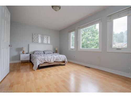 16 Mullis Crescent, Brampton, ON - Indoor Photo Showing Bedroom
