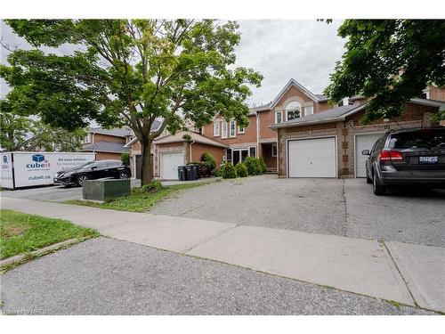 16 Mullis Crescent, Brampton, ON - Outdoor With Facade