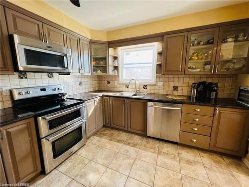 88 Beverly Road, North Bay, ON - Indoor Photo Showing Kitchen