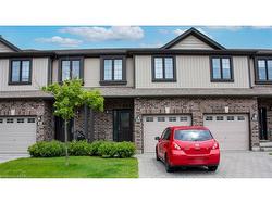 1020 Oakcrossing Gate  London, ON N6H 0E9