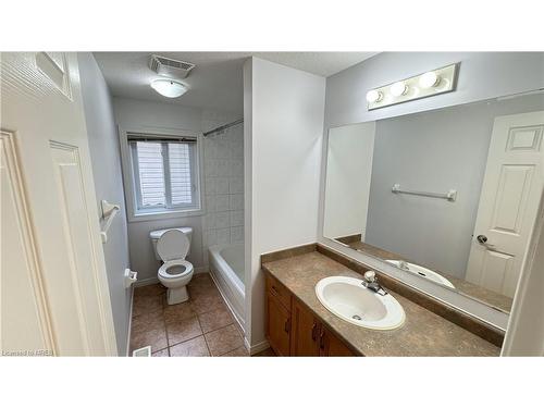 671 Karlsfeld Road, Waterloo, ON - Indoor Photo Showing Bathroom