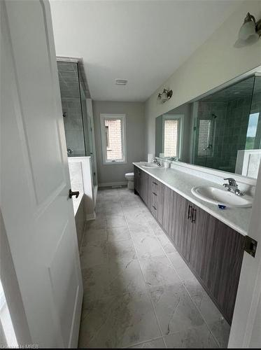 249 Leslie Davis Street, Ayr, ON - Indoor Photo Showing Bathroom