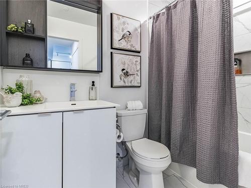 1205-4065 Confederation Parkway, Mississauga, ON - Indoor Photo Showing Bathroom