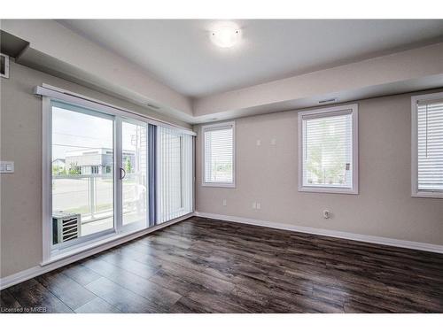 122 Seabrook Dr, Kitchener, ON - Indoor Photo Showing Other Room