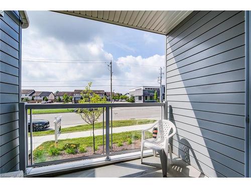 122 Seabrook Dr, Kitchener, ON - Outdoor With Balcony With Exterior