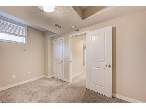 122 Seabrook Dr, Kitchener, ON - Indoor Photo Showing Other Room