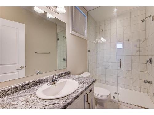 122 Seabrook Dr, Kitchener, ON - Indoor Photo Showing Bathroom