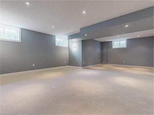 300 Deerfoot Trail, Waterloo, ON - Indoor Photo Showing Basement