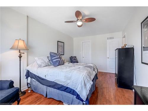 7 Springhurst Avenue, Brampton, ON - Indoor Photo Showing Bedroom